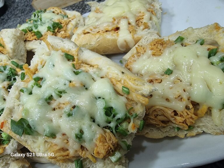 Chicken Bread Pizza Recipe